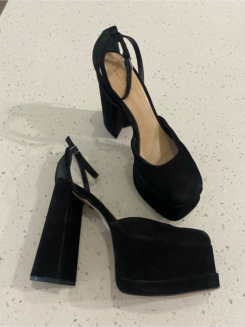 EUC Schutz Luan Platform Pumps